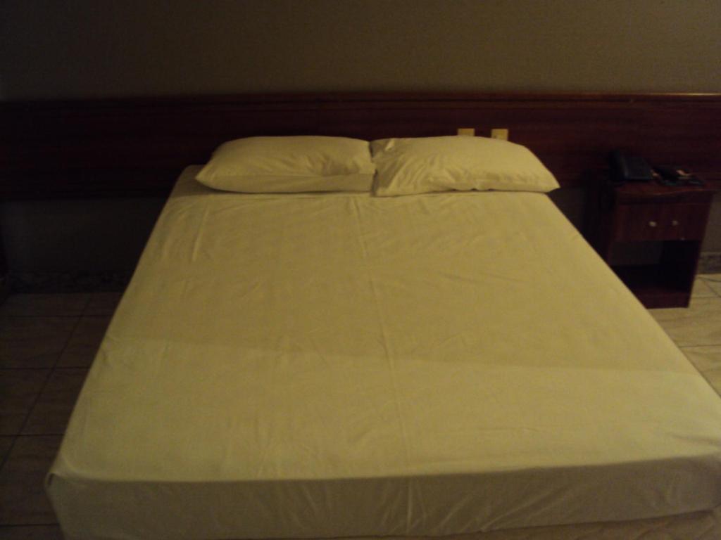 Hotel Paradise Βιτόρια Δωμάτιο φωτογραφία